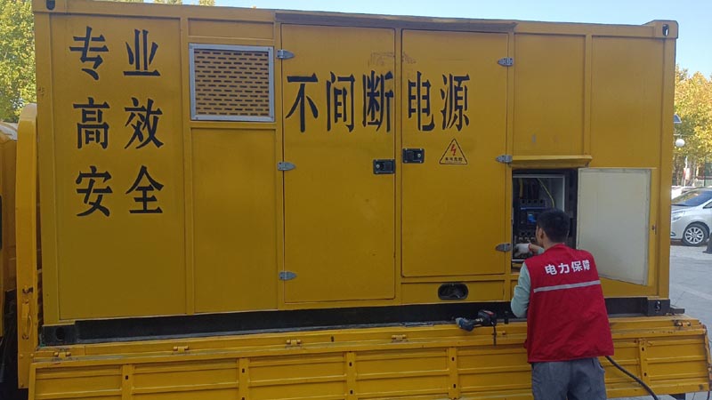 抚顺柴油发电机组和UPS电源配合使用时，如何避免切换过程中的电力中断？
